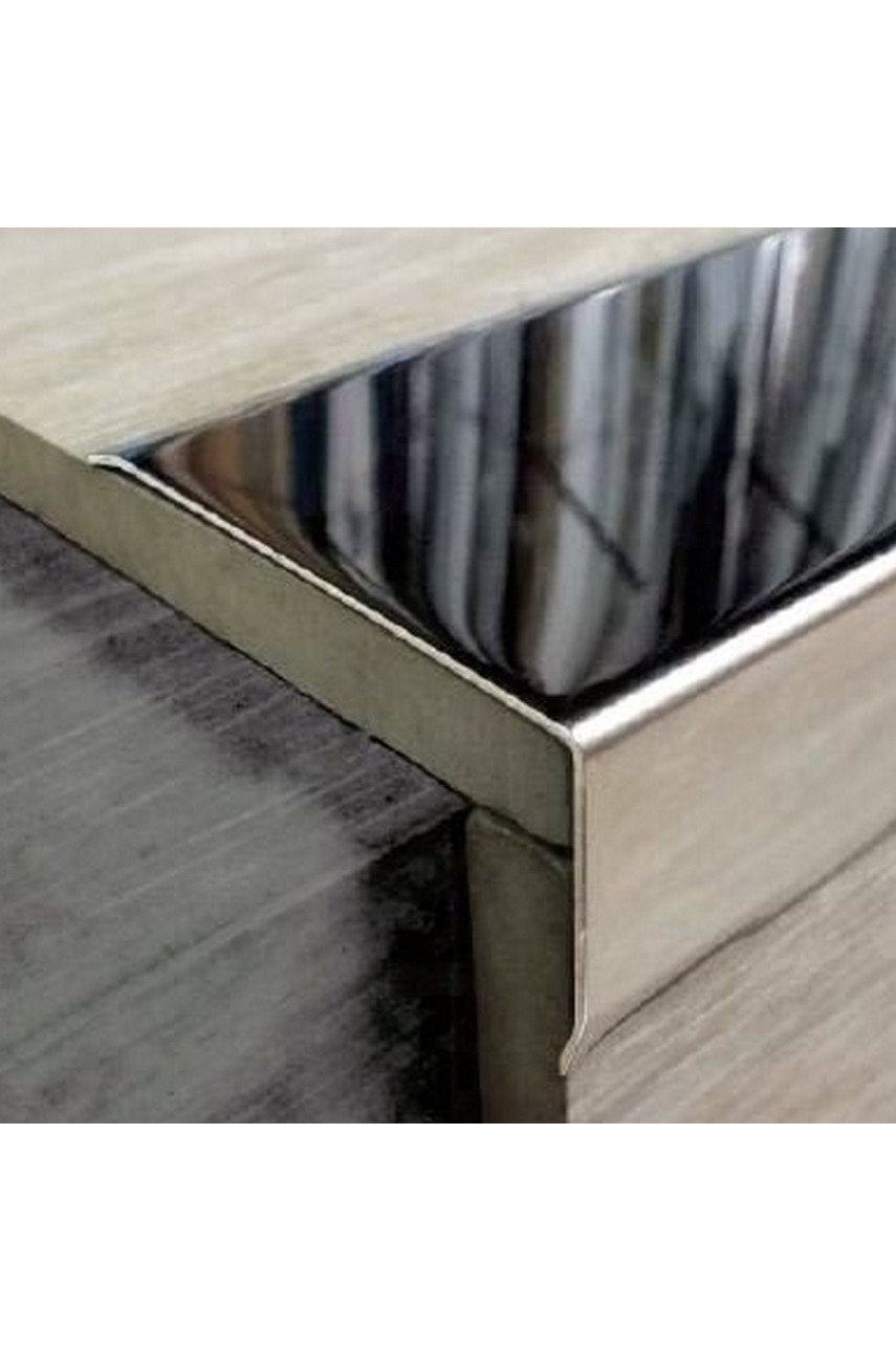Уголок из нержавеющей стали SAO12-25W 25х25мм полированная AISI 304